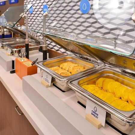 Holiday Inn Express La Plata By Ihg Εξωτερικό φωτογραφία