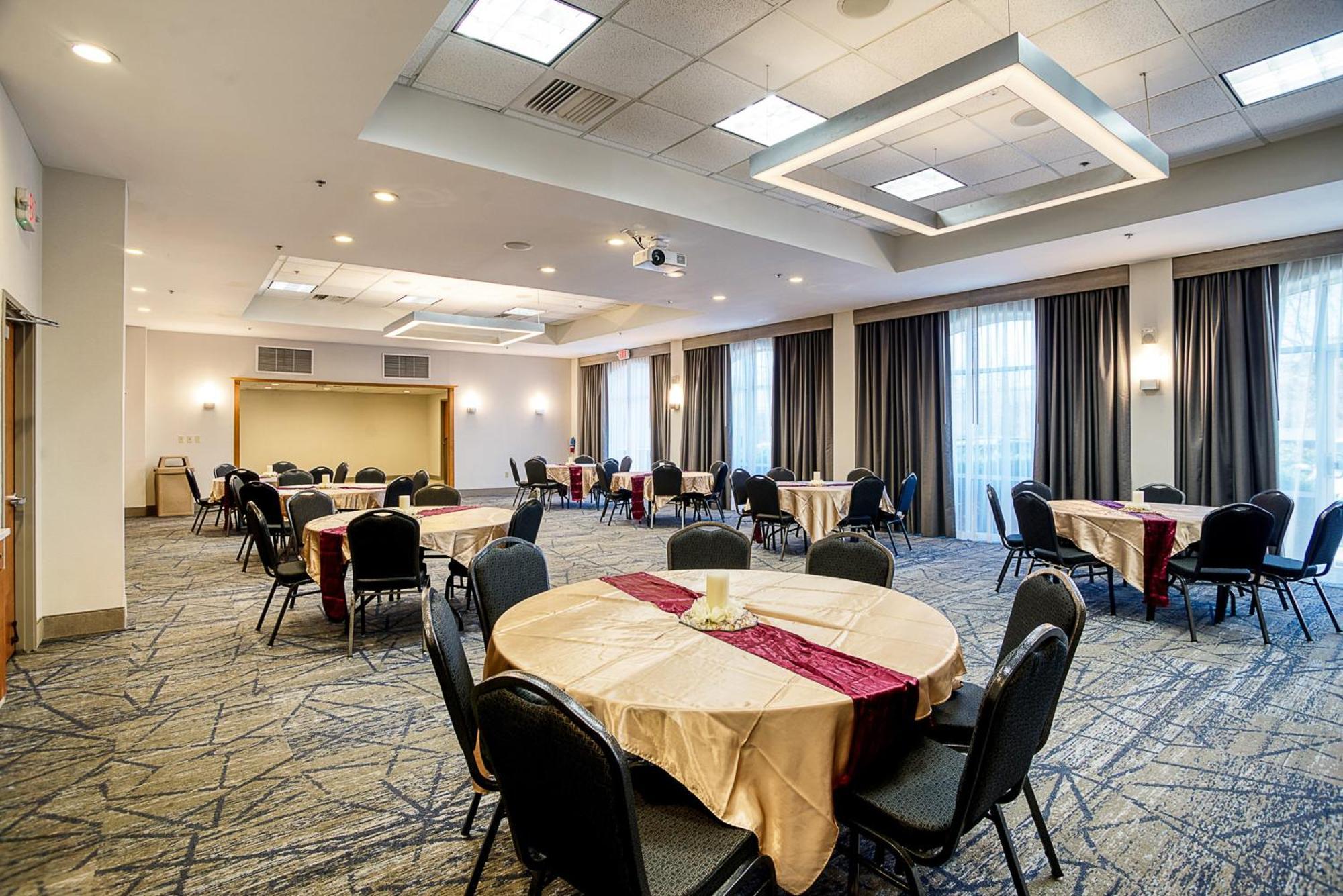 Holiday Inn Express La Plata By Ihg Εξωτερικό φωτογραφία