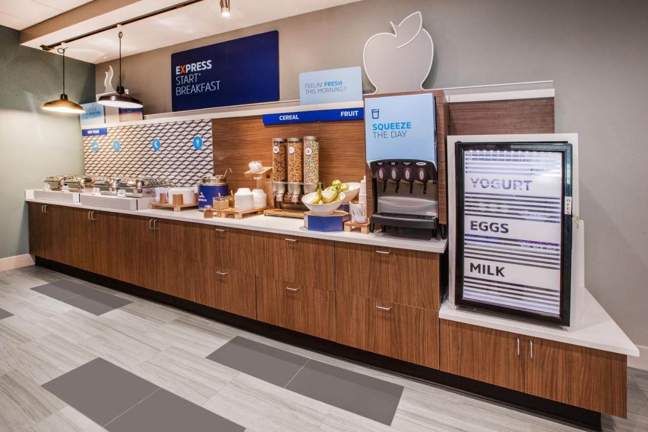 Holiday Inn Express La Plata By Ihg Εξωτερικό φωτογραφία